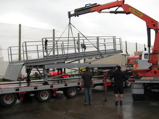 Crane Truck lifting Container Loading Ramp